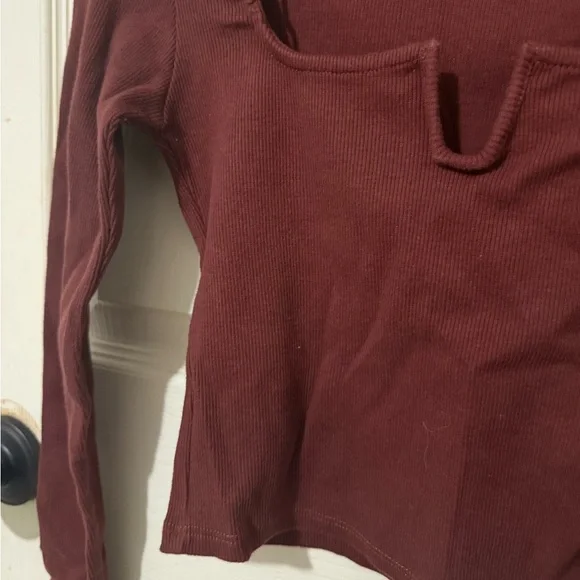 Zara Burgundy Ribbed Cropped Long Sleeve Top | Size M - Picture 6 of 9